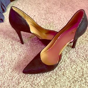 4” black snakeskin heels